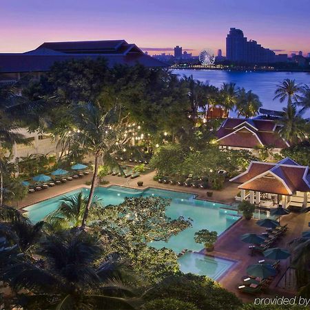 Anantara Riverside Bangkok Resort Exteriér fotografie The Royal Pool at The Royal