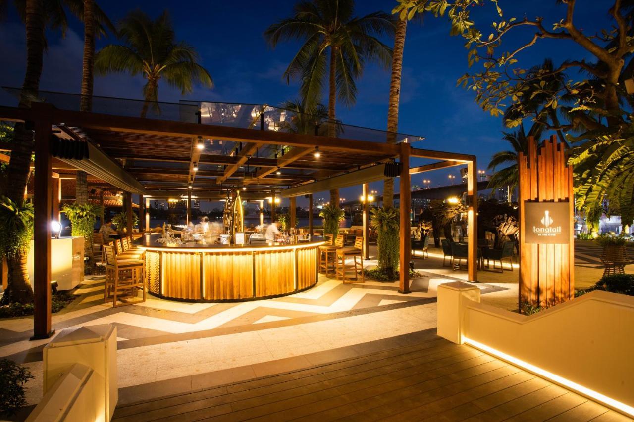 Anantara Riverside Bangkok Resort Exteriér fotografie The Bar