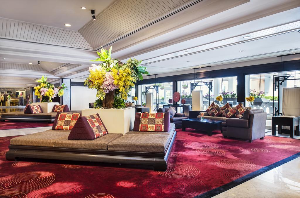 Anantara Riverside Bangkok Resort Exteriér fotografie The lobby of the hotel